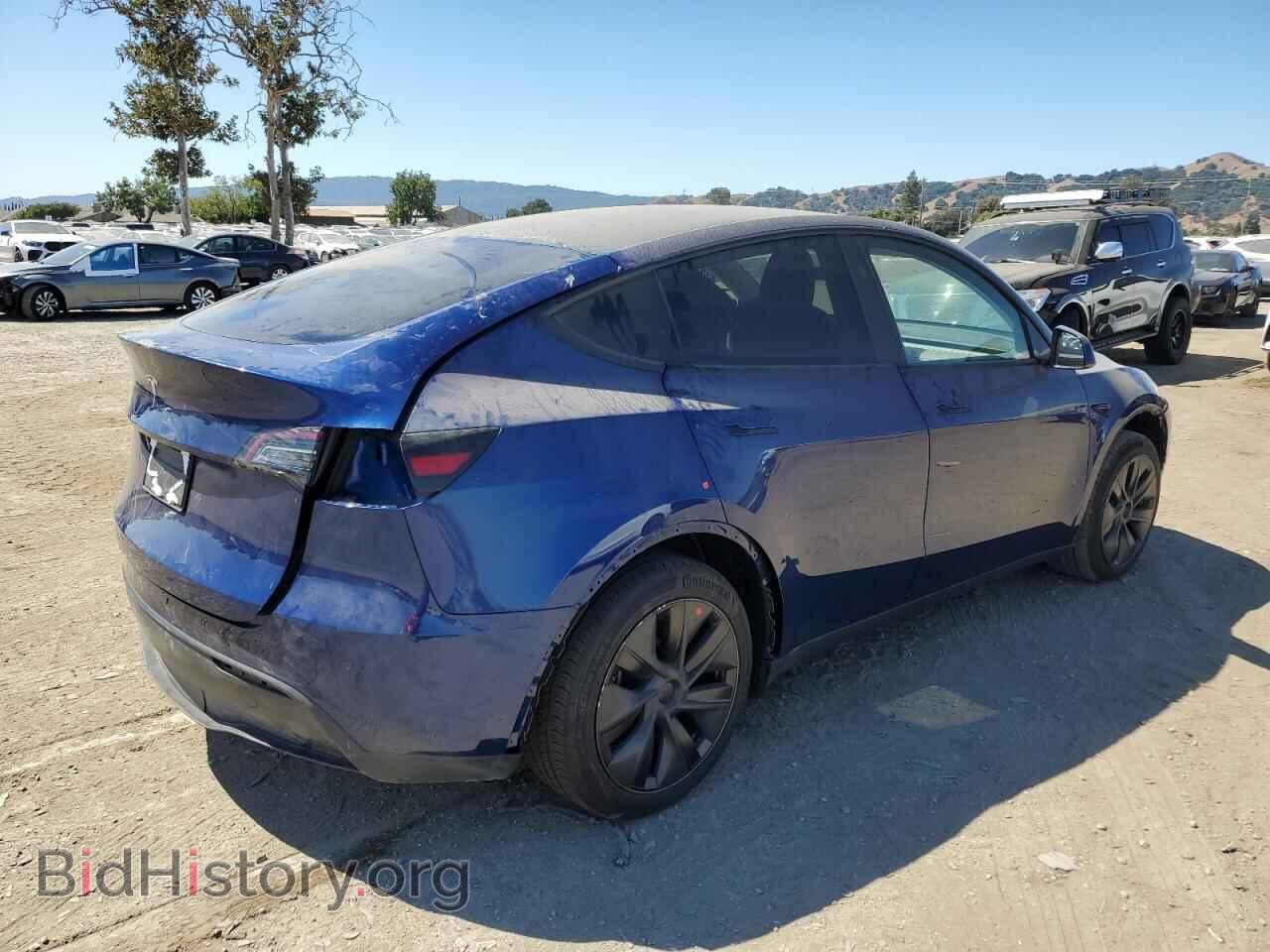 2024 TESLA MODEL Y - VIN: 7SAYGDED2RF105318 - Photo 3
