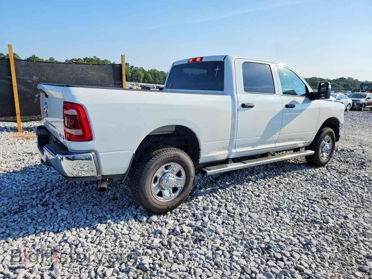 2024 RAM 2500 - VIN: 3C6UR5CJ5RG270043 - Photo 3