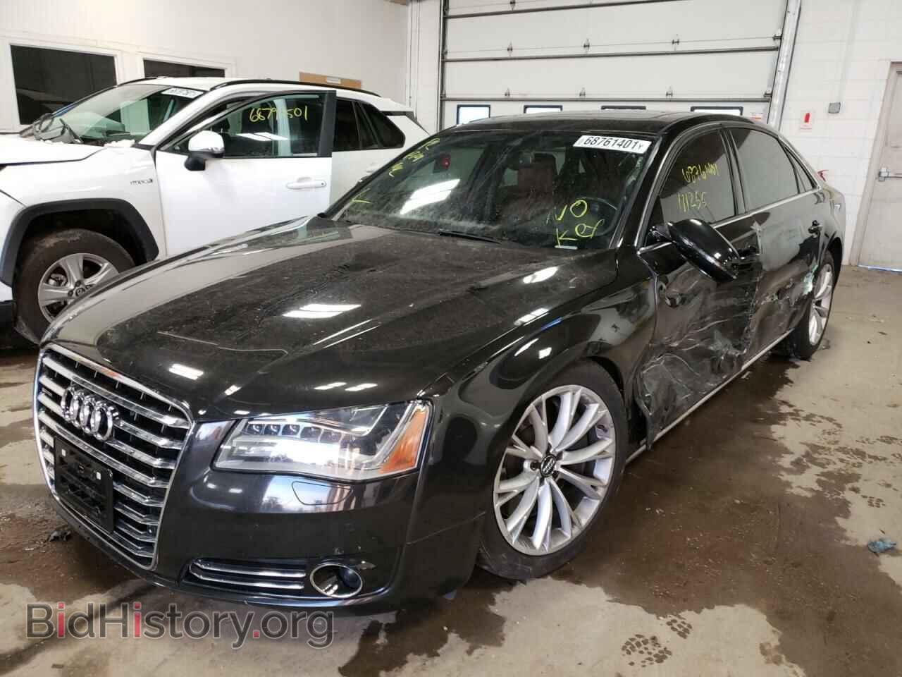 2011 AUDI A8 - VIN: WAURVAFD5BN022314 - Фото 2
