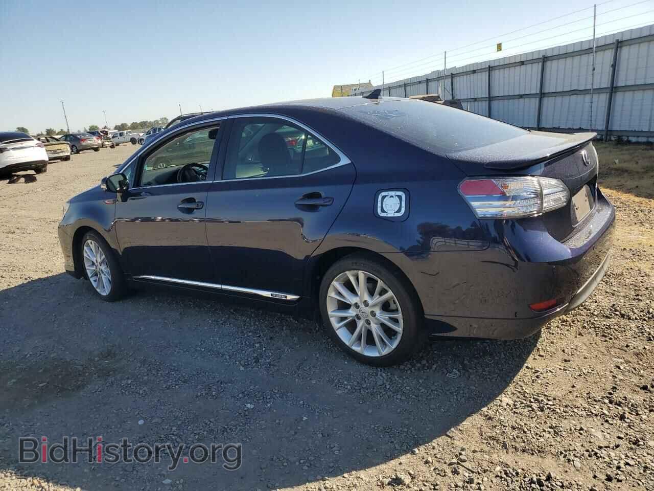 2011 LEXUS HS - VIN: JTHBB1BA4B2047164 - Photo 2
