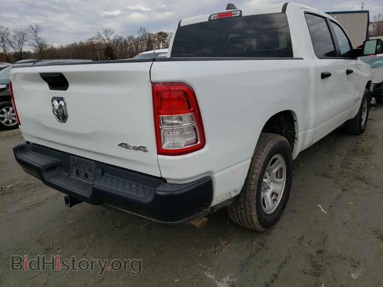 2019 RAM 1500 - VIN: 1C6SRFGT1KN613825 - Фото 4