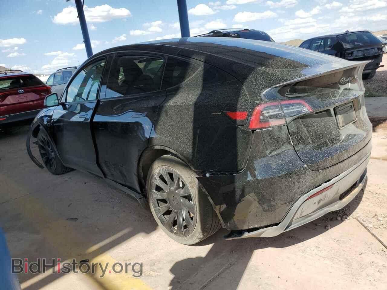 2023 TESLA MODEL Y - VIN: 7SAYGDEE8PF798689 - Фото 2