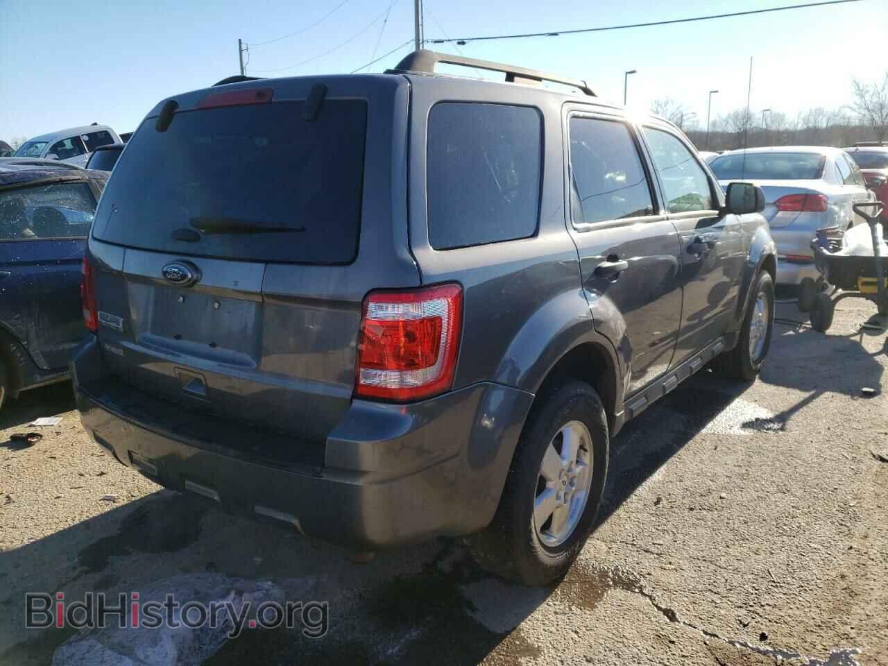 2011 FORD ESCAPE - VIN: 1FMCU0D70BKC16734 - Фото 4