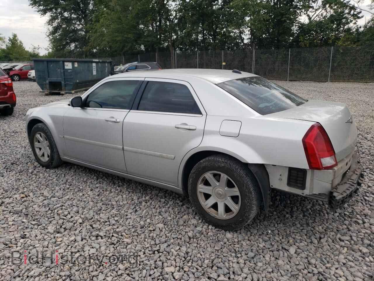 2005 CHRYSLER 300 - VIN: 2C3AA53G85H594397 - Фото 2
