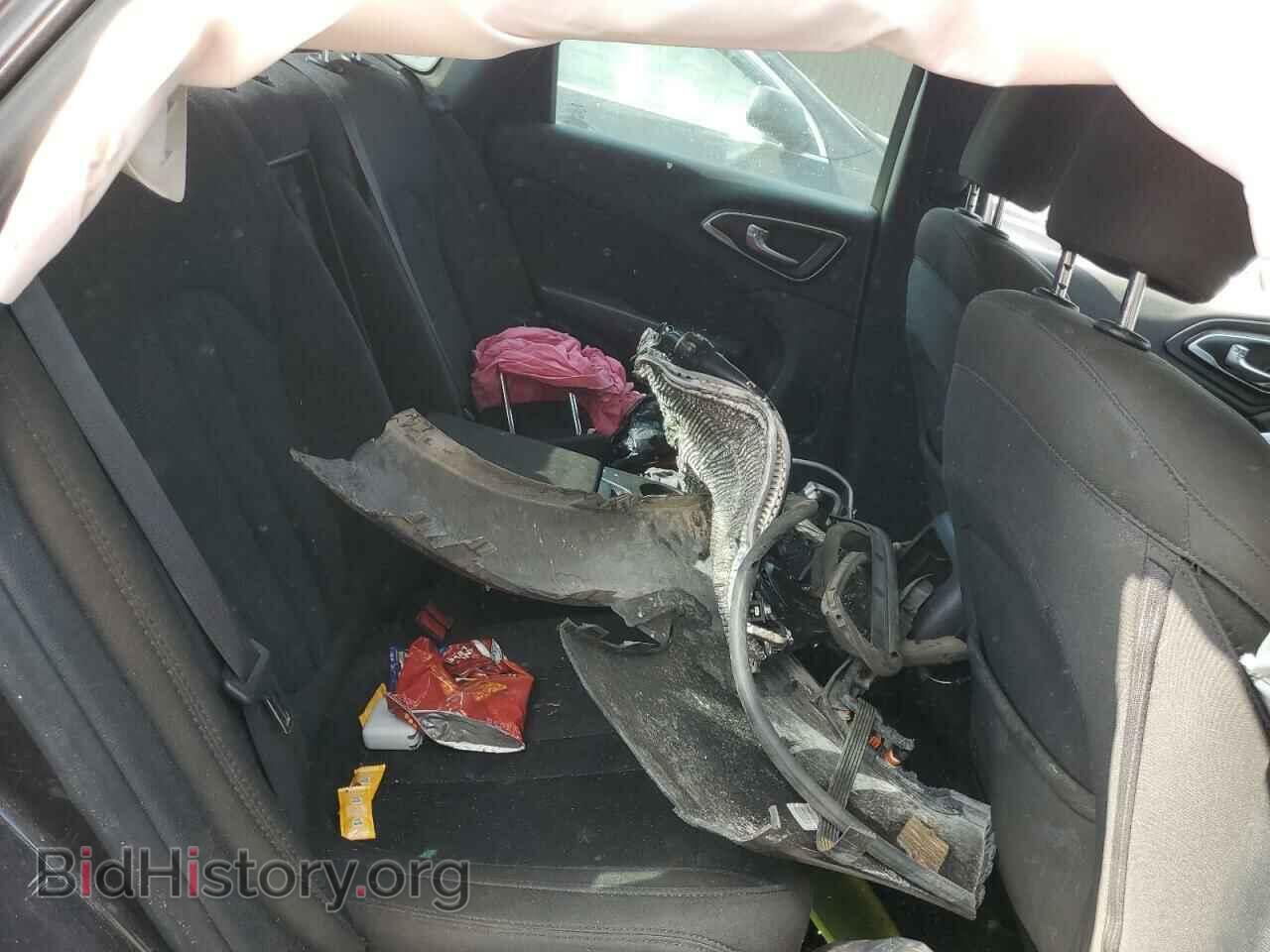 2016 CHRYSLER 200 - VIN: 1C3CCCAB4GN147641 - Фото 10