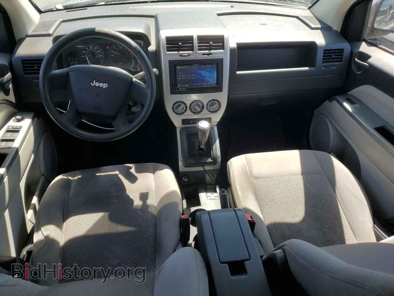2007 JEEP COMPASS - VIN: 1J8FF47W37D213742 - Фото 8