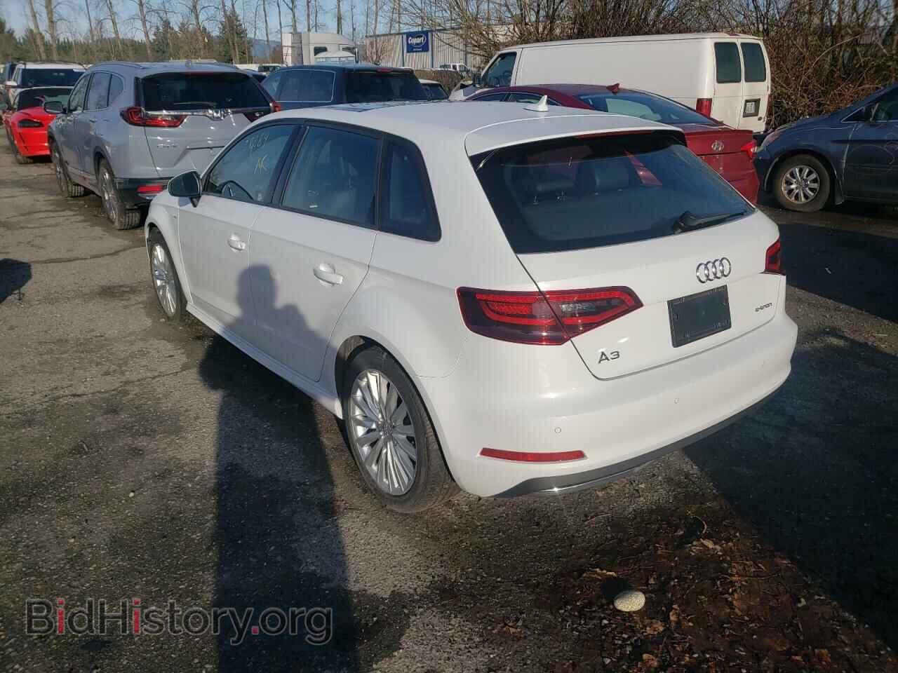 2016 AUDI A3 - VIN: WAUUPBFF6GA124750 - Фото 3