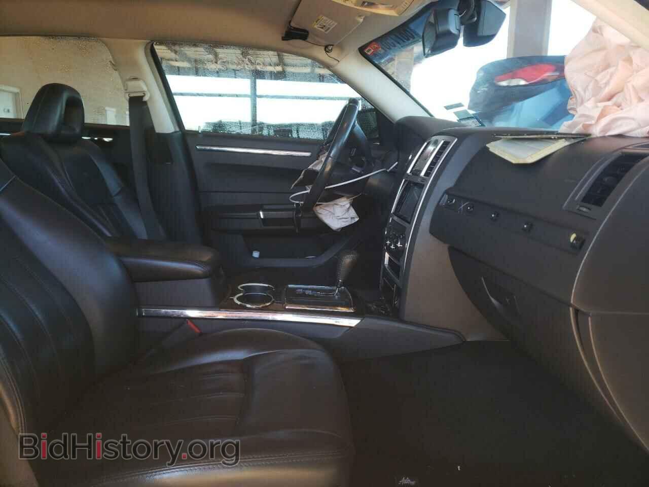 2010 CHRYSLER 300 - VIN: 2C3CA9CT3AH329068 - Фото 5
