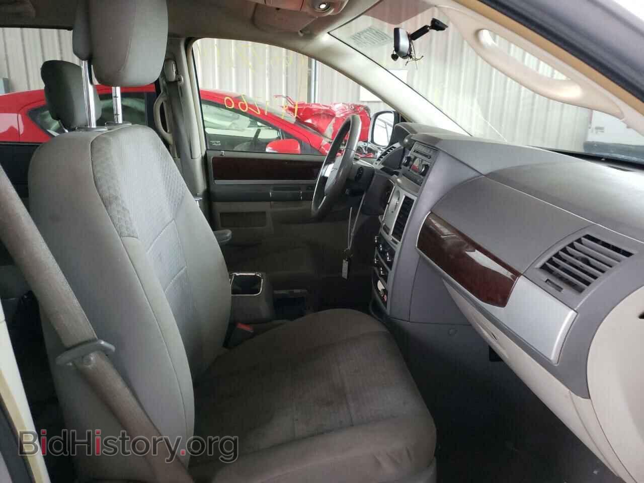 2010 CHRYSLER MINIVAN - VIN: 2A4RR5D19AR392779 - Фото 5