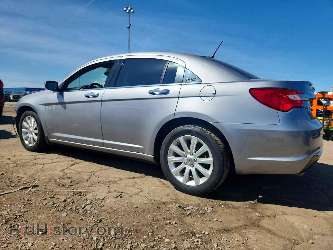 2013 Chrysler 200 (VIN 1C3CCBCG1DN718937) — photo 2 of 13
