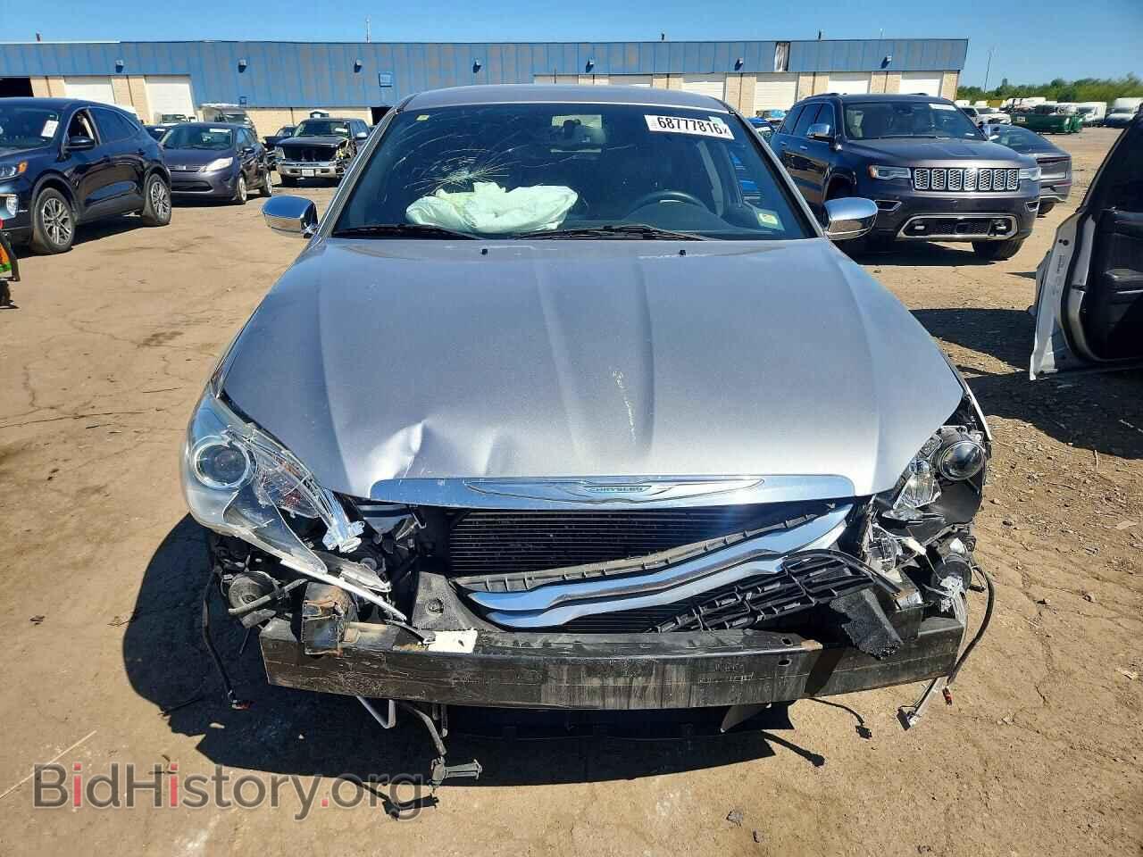 2013 Chrysler 200 (VIN 1C3CCBCG1DN718937) — photo 5 of 13