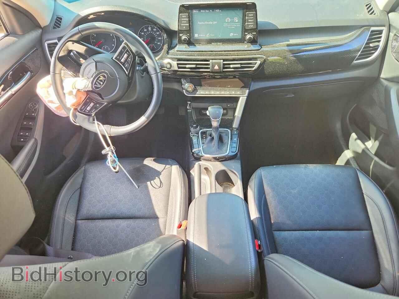 2021 KIA SELTOS - VIN: KNDERCAA2M7209838 - Фото 8