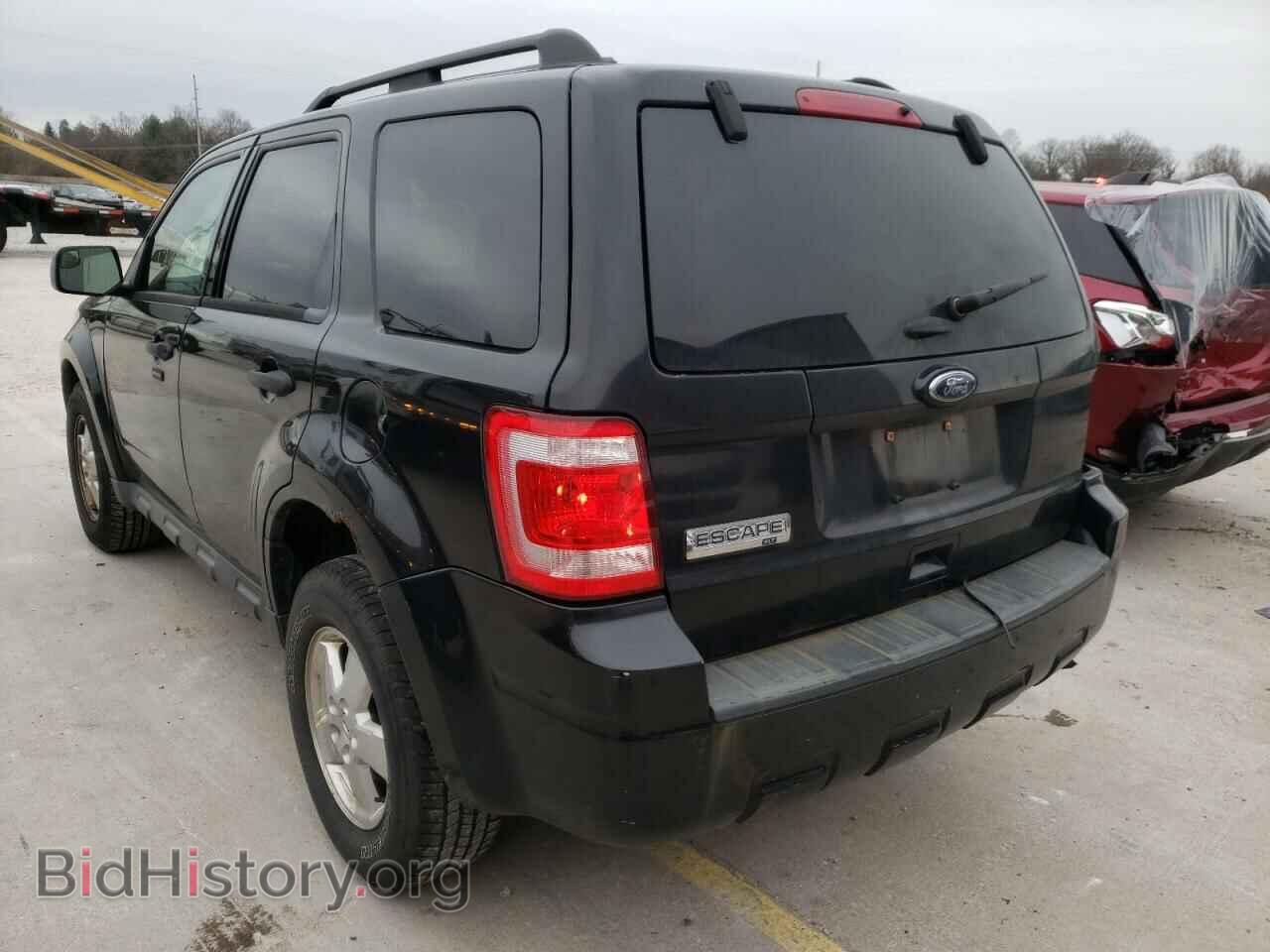 2011 FORD ESCAPE - VIN: 1FMCU9D71BKC36706 - Фото 3