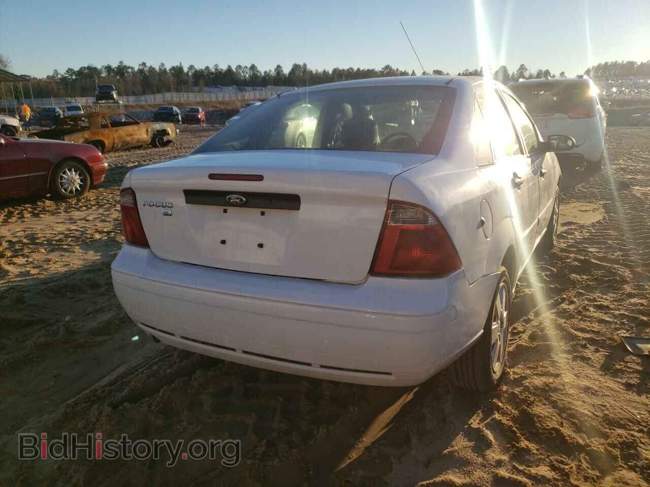 2007 FORD FOCUS - VIN: 1FAFP34N37W320035 - Фото 4