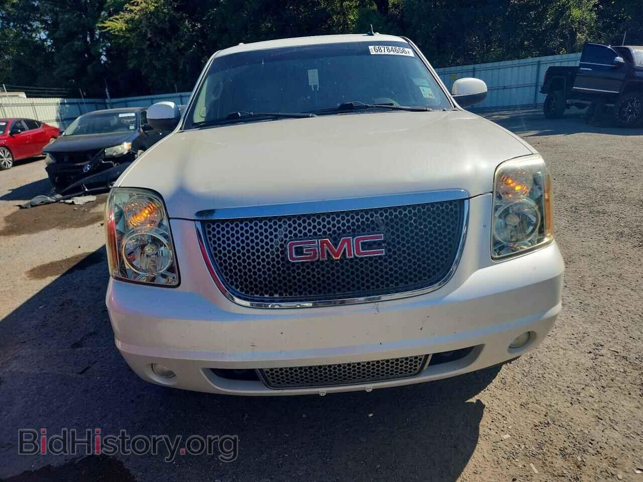 2011 GMC YUKON - VIN: 1GKS1EEF7BR255022 - Фото 5