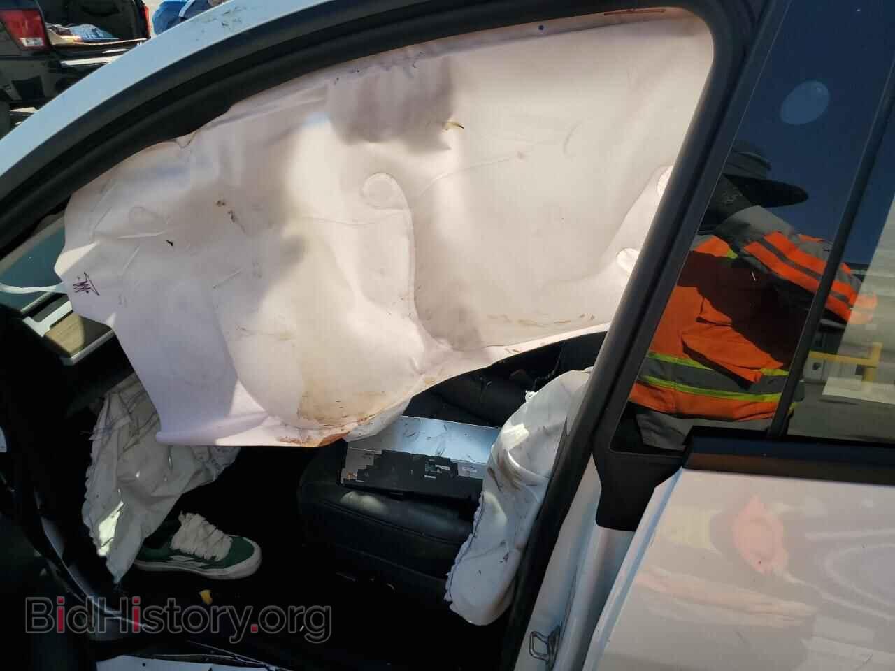 2024 TESLA MODEL Y - VIN: 7SAYGDED1RF121719 - Photo 8