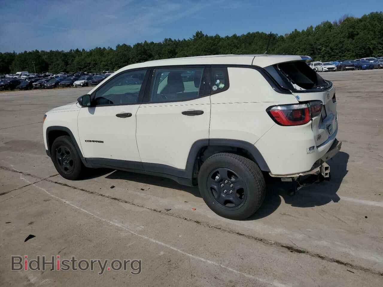 2018 JEEP COMPASS - VIN: 3C4NJCAB5JT107022 - Фото 2