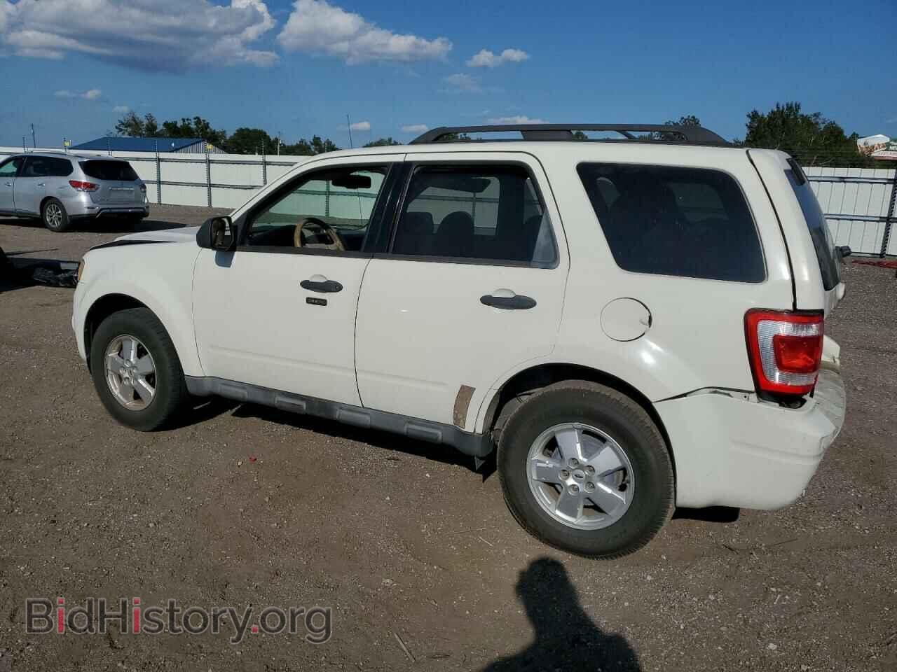 2010 FORD ESCAPE - VIN: 1FMCU0D75AKB09404 - Фото 2