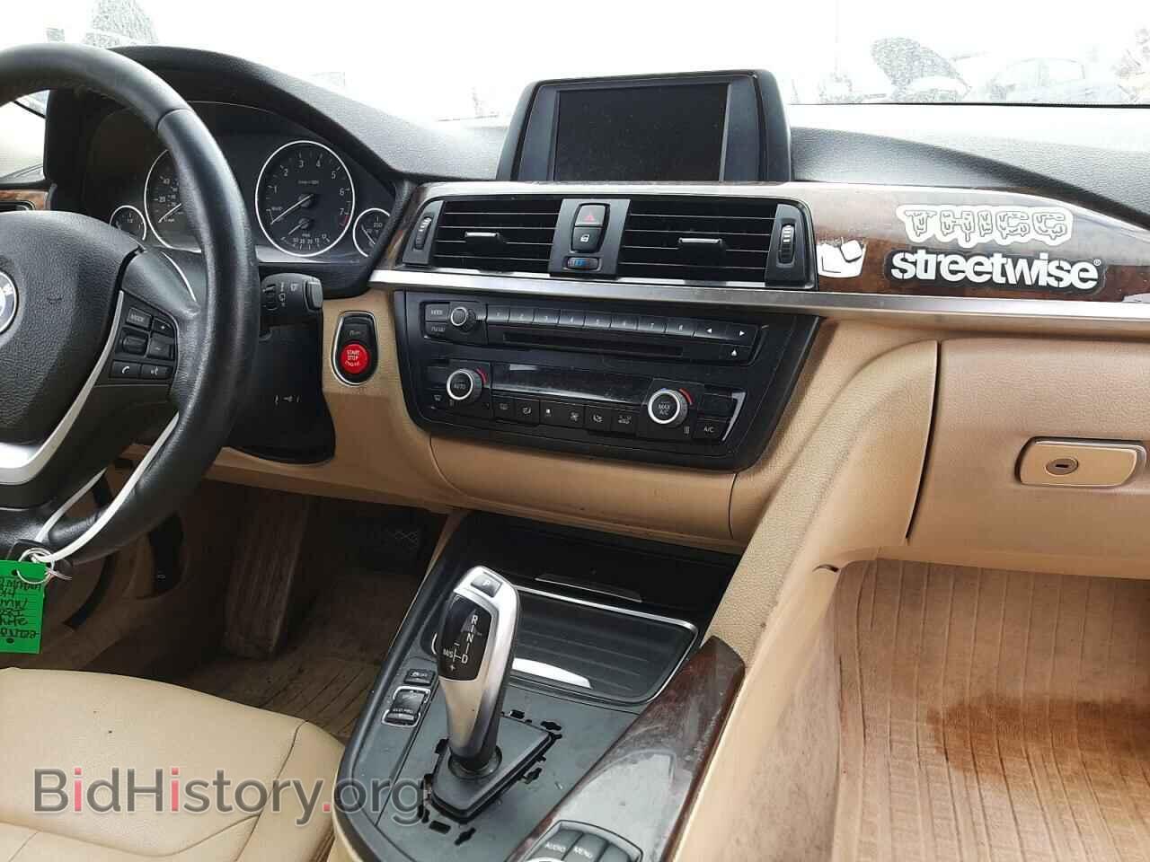 2014 BMW 3 SERIES - VIN: WBA3A5C54EP600854 - Фото 9