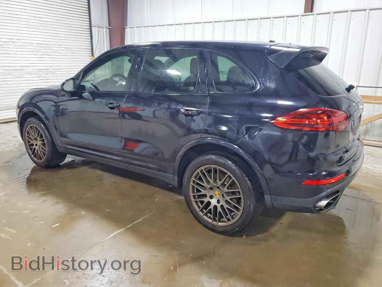 2018 PORSCHE CAYENNE - VIN: WP1AA2A28JKA02371 - Photo 2