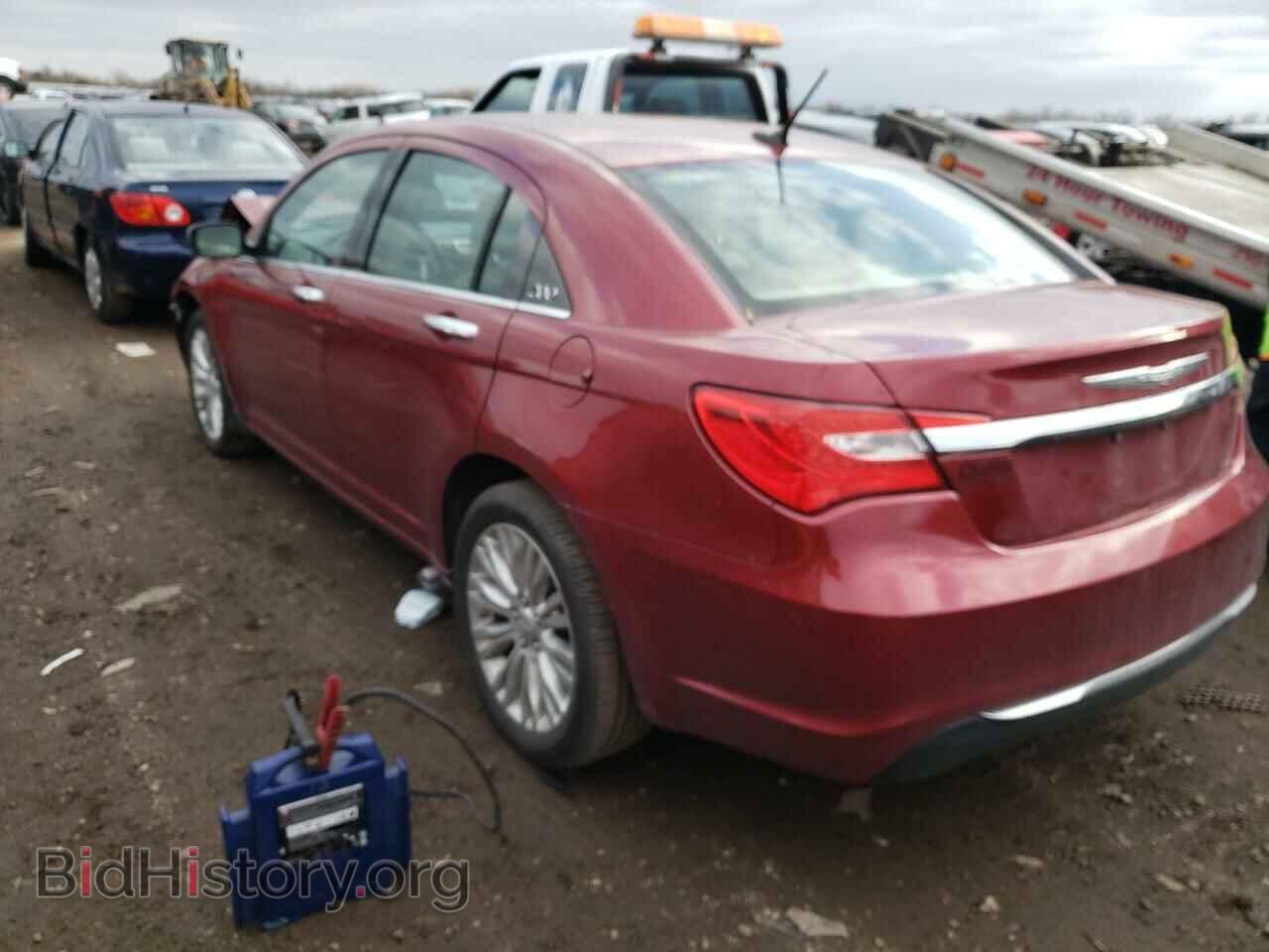 2012 CHRYSLER 200 - VIN: 1C3CCBCB2CN121556 - Фото 2