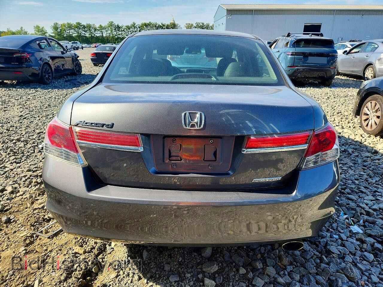 2011 HONDA ACCORD - VIN: 1HGCP2F61BA119352 - Фото 6
