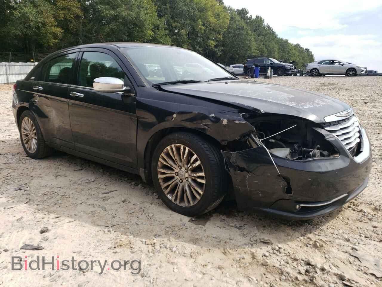 2011 CHRYSLER 200 - VIN: 1C3BC2FG2BN520520 - Фото 4