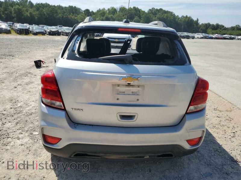 2021 Chevrolet TRAX (VIN KL7CJLSB2MB318106) — фото 6 из 12