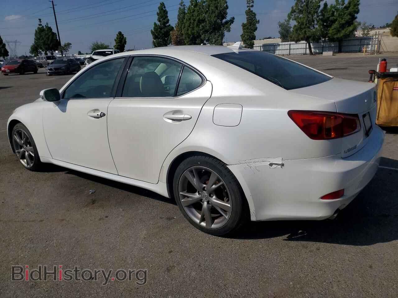 2010 LEXUS IS - VIN: JTHBF5C25A5116038 - Photo 2