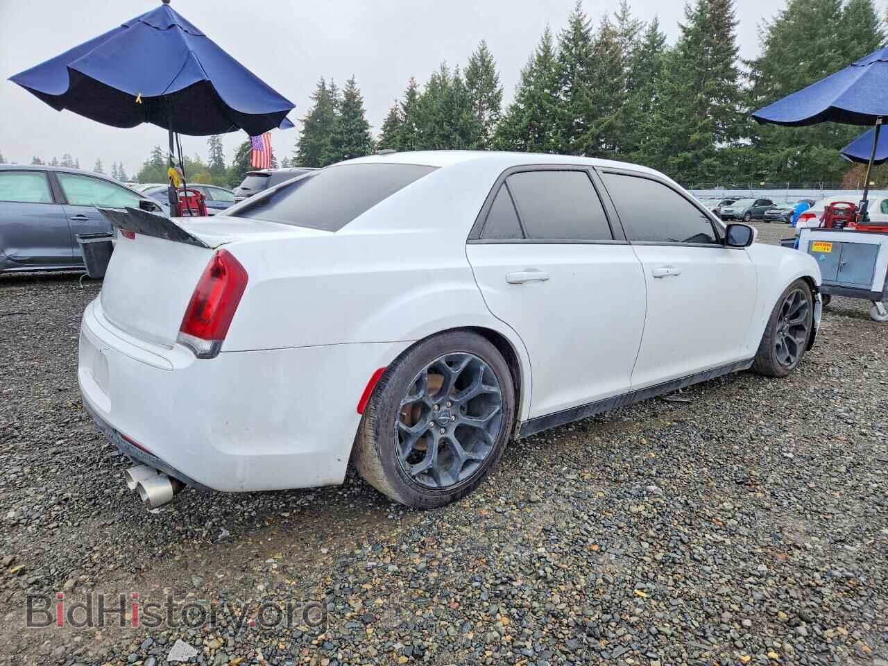 2017 CHRYSLER 300 - VIN: 2C3CCABG1HH657552 - Фото 3