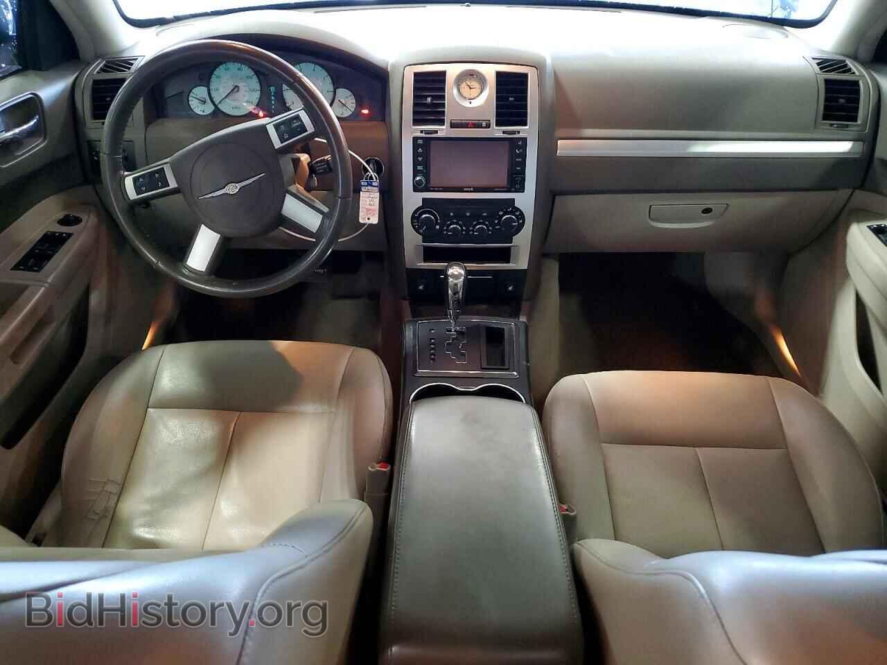 2010 CHRYSLER 300 - VIN: 2C3CA5CV8AH273381 - Фото 8