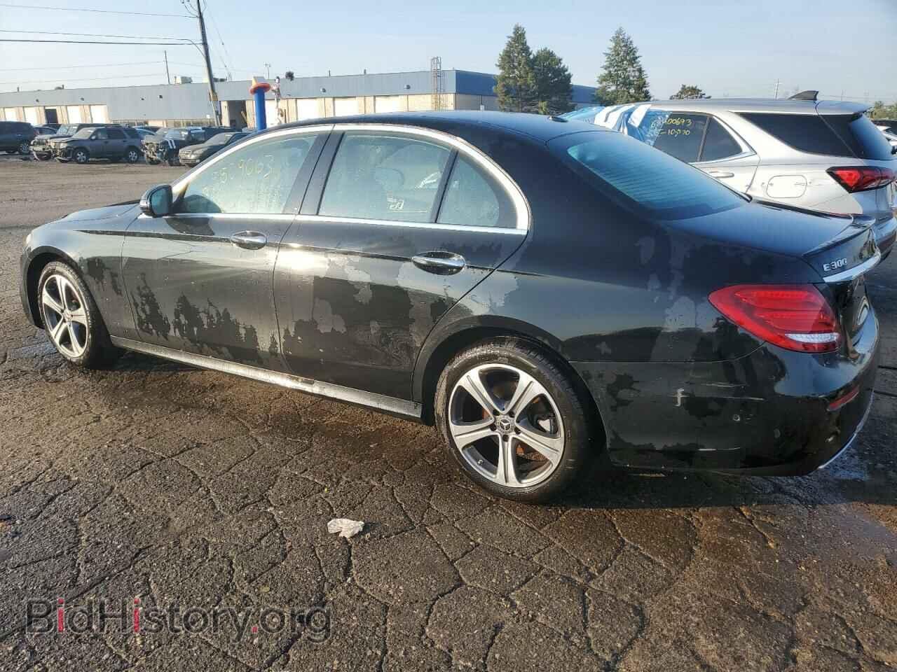 2018 MERCEDES-BENZ E-CLASS - VIN: WDDZF4KB7JA348830 - Фото 2