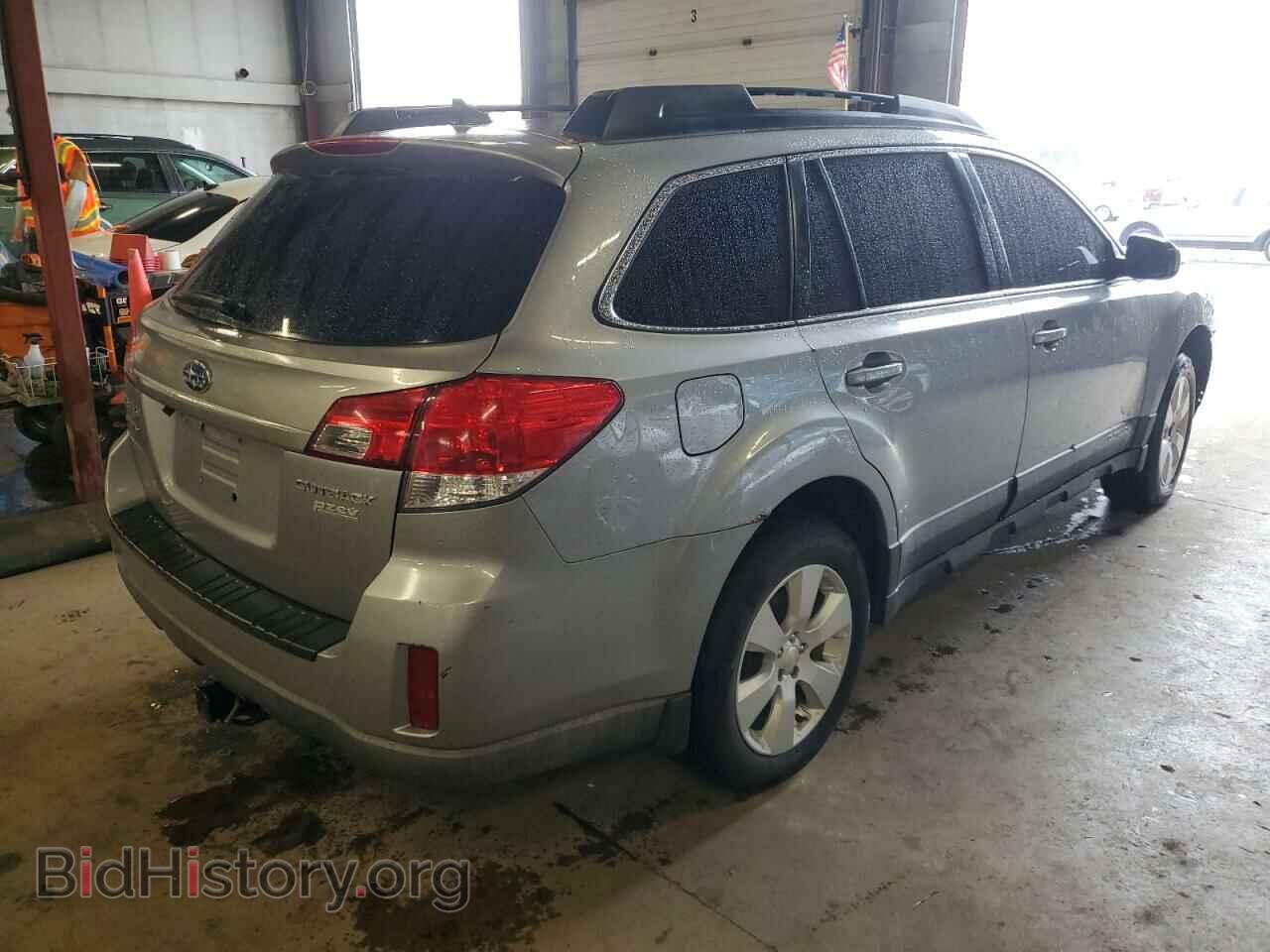 2011 SUBARU OUTBACK - VIN: 4S4BRBKC9B3310663 - Фото 3