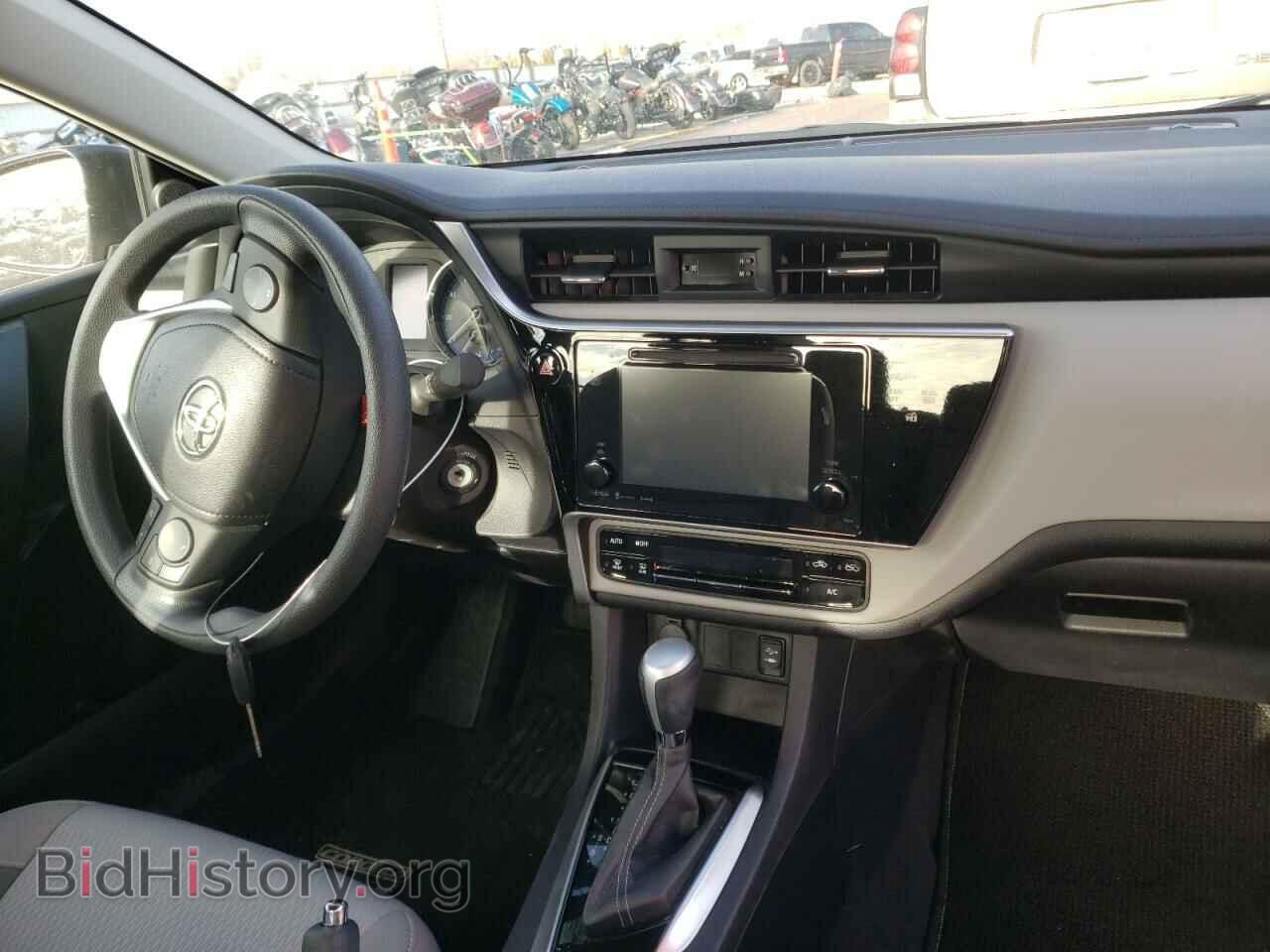 2017 TOYOTA COROLLA - VIN: 2T1BPRHE5HC859403 - Фото 9