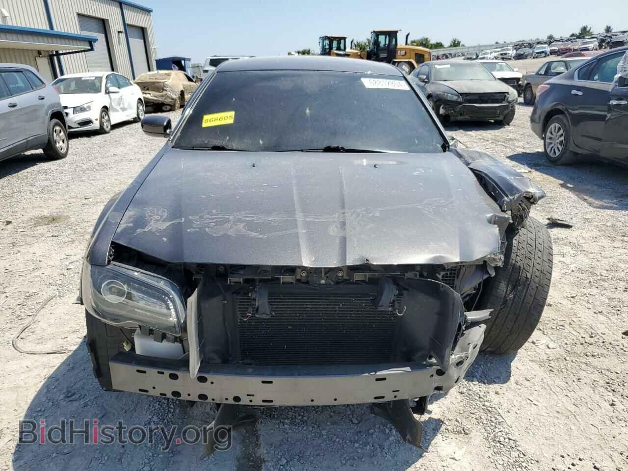2019 CHRYSLER 300 - VIN: 2C3CCABG2KH682757 - Фото 5