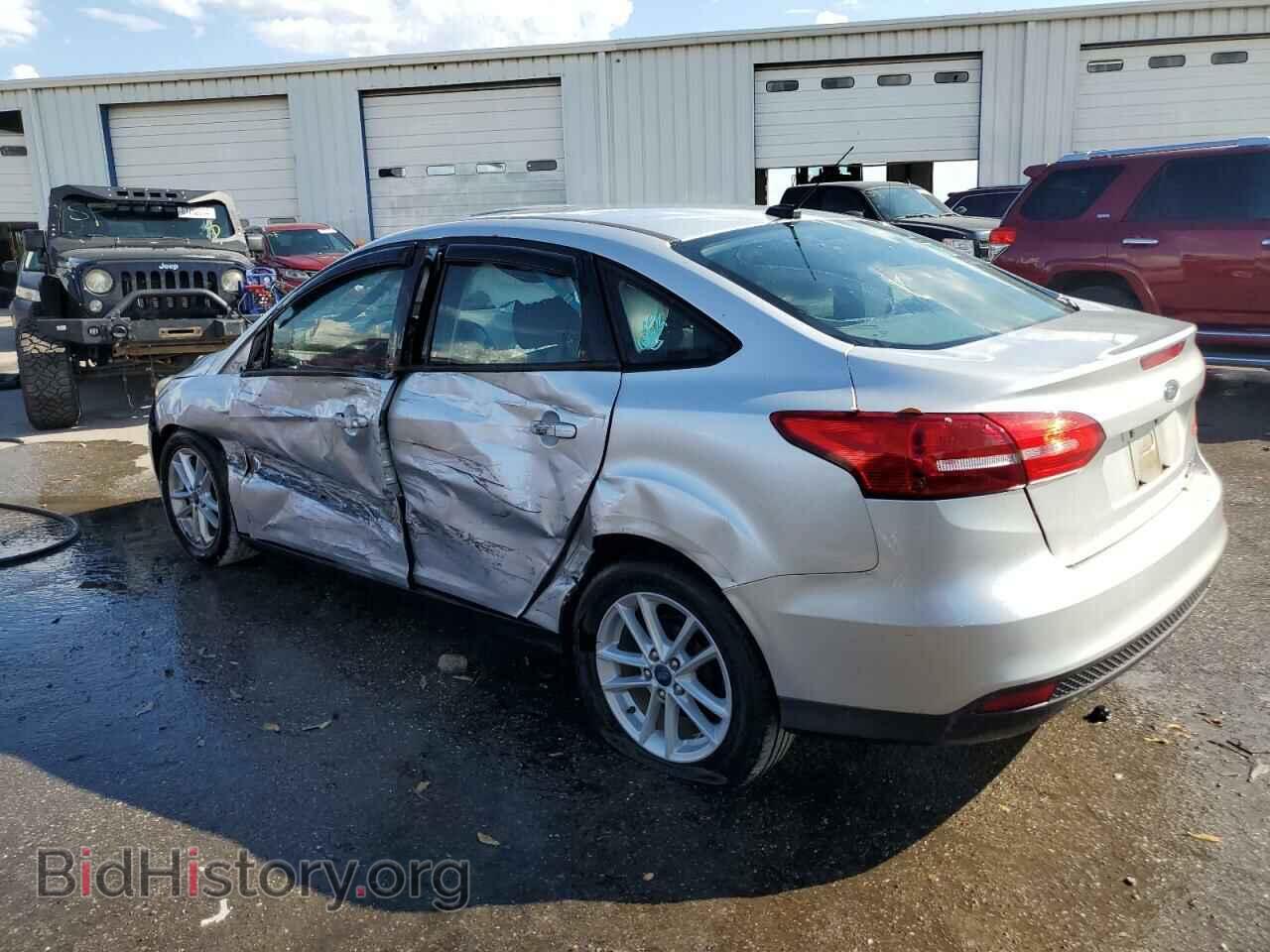 2017 FORD FOCUS - VIN: 1FADP3F20HL330910 - Photo 2