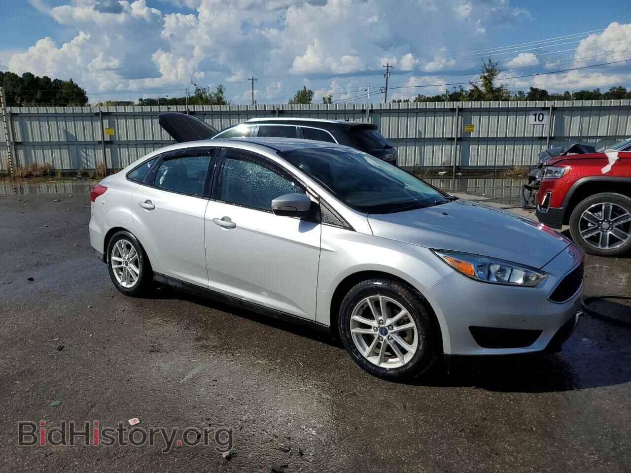 2017 FORD FOCUS - VIN: 1FADP3F20HL330910 - Photo 4