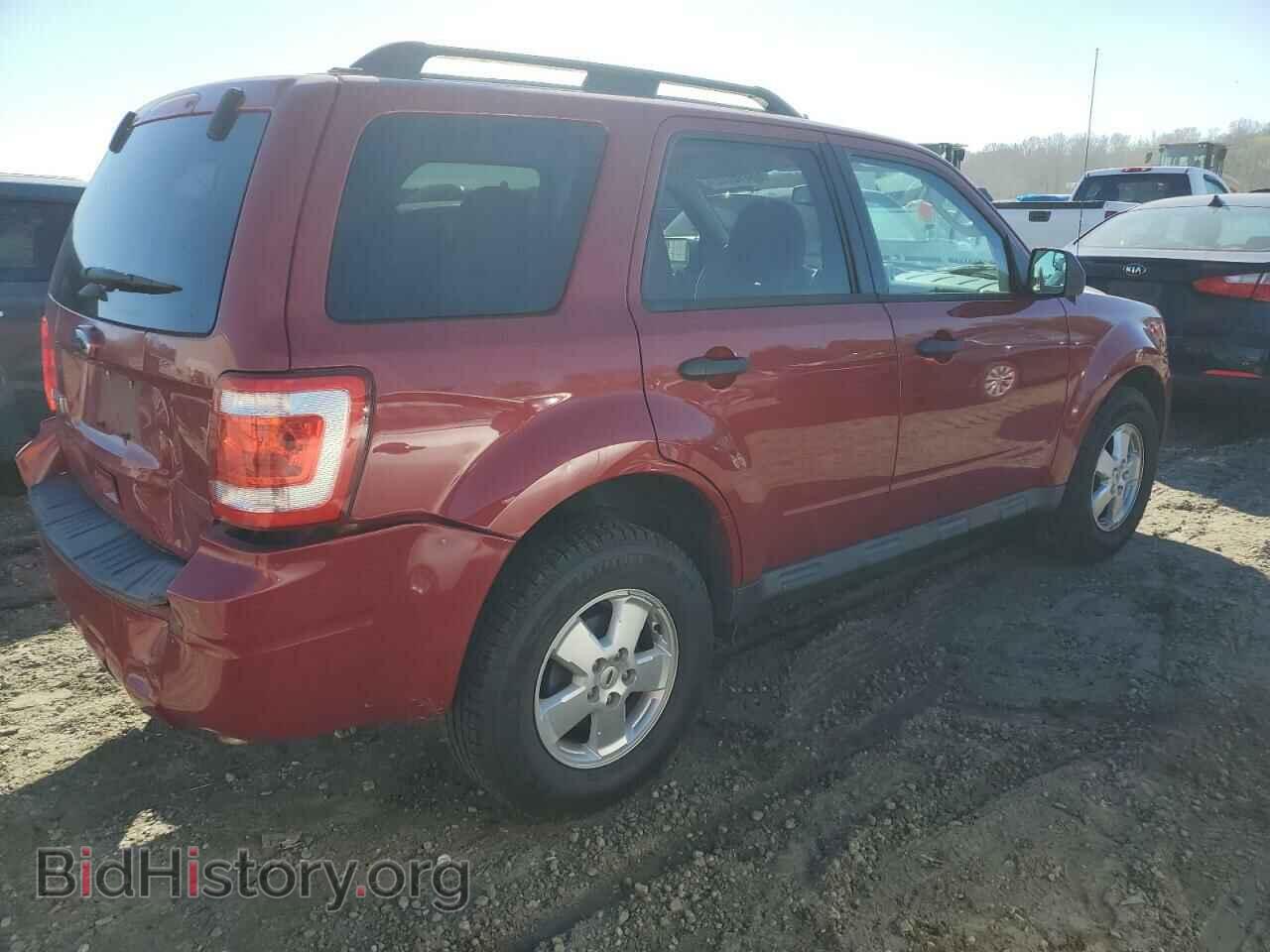 2011 FORD ESCAPE - VIN: 1FMCU0D73BKC01967 - Фото 3