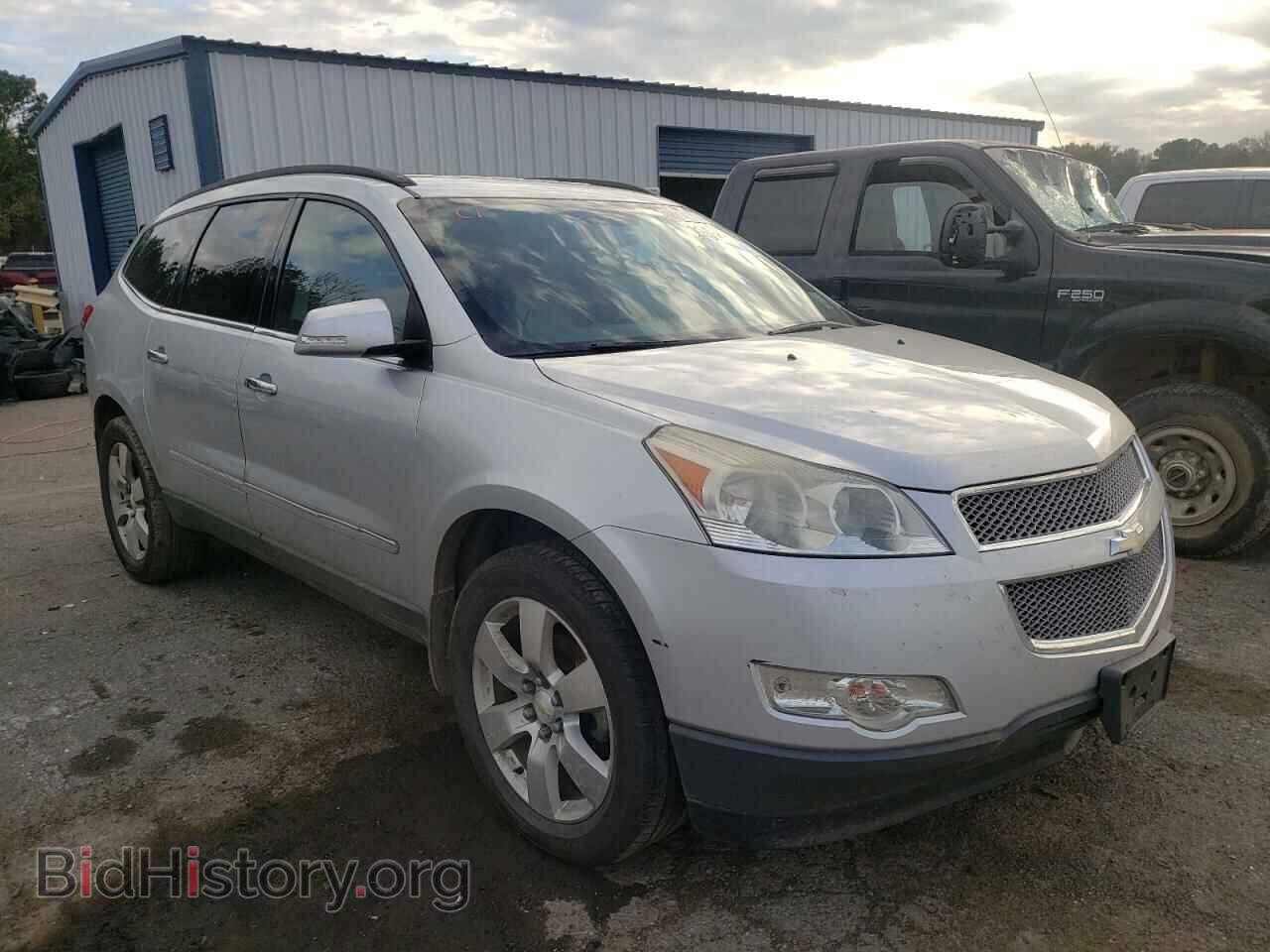 Photo 1GNKRLED7CJ286219 - CHEVROLET TRAVERSE 2012