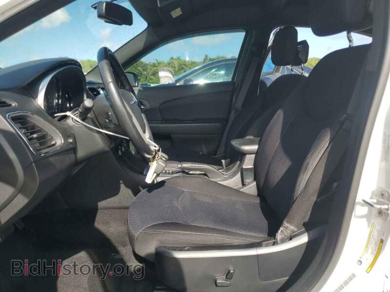 2013 Chrysler 200 (VIN 1C3CCBBB3DN610017) — фото 7 из 13