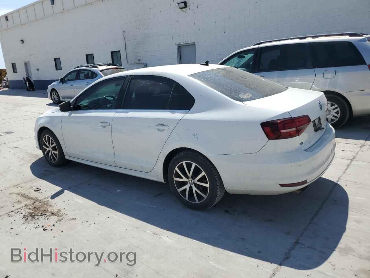 2017 VOLKSWAGEN JETTA - VIN: 3VWDB7AJ0HM319061 - Фото 2
