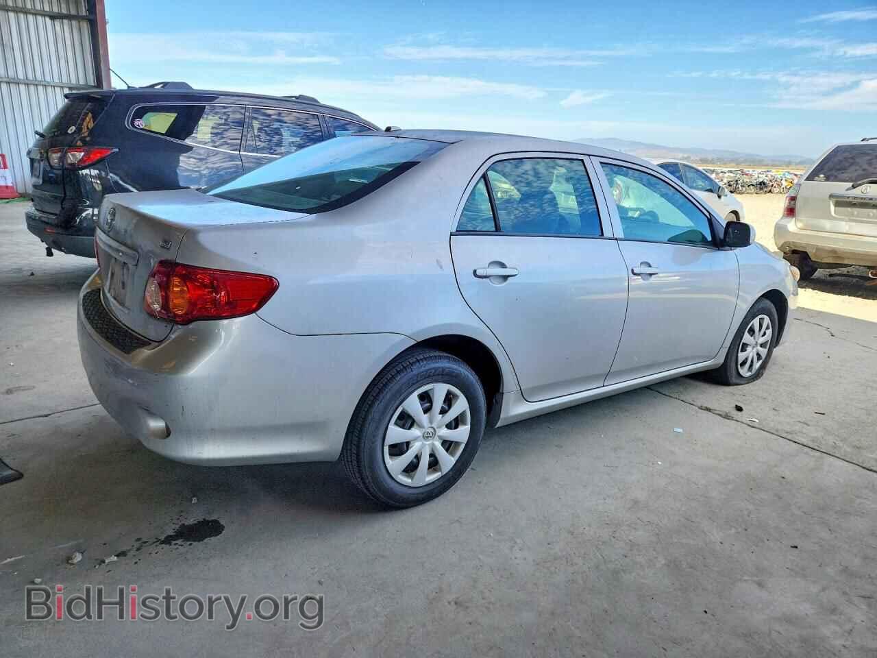 2010 TOYOTA COROLLA - VIN: 2T1BU4EE3AC526705 - Фото 3