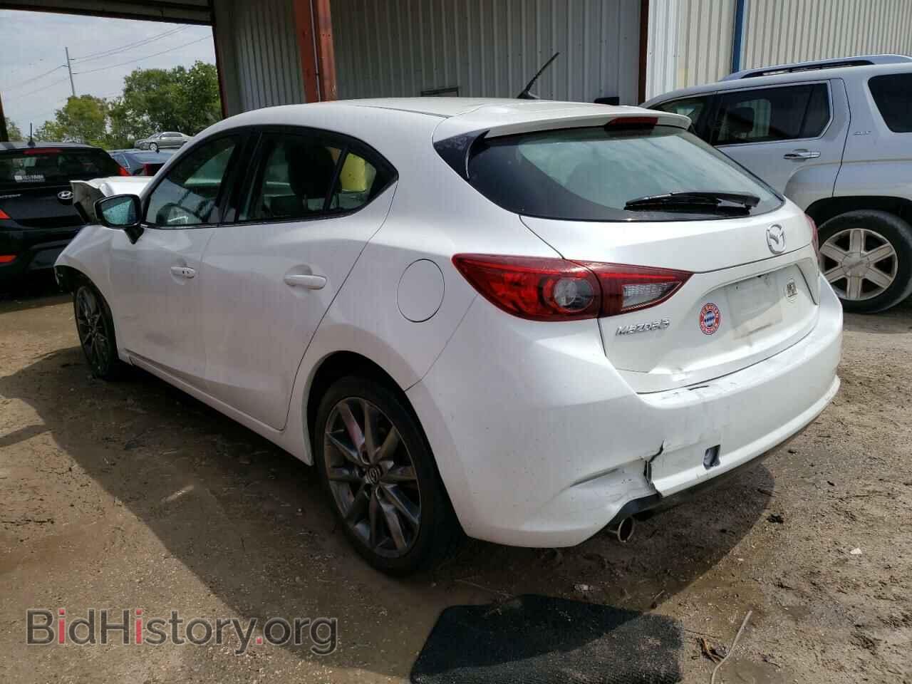 2018 MAZDA 3 - VIN: 3MZBN1L38JM207334 - Фото 2
