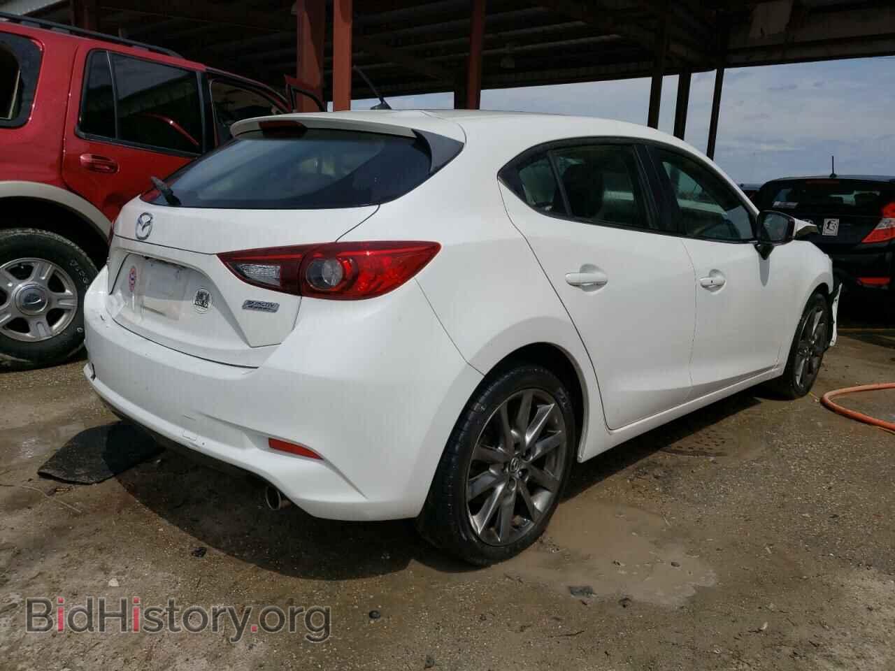 2018 MAZDA 3 - VIN: 3MZBN1L38JM207334 - Фото 3