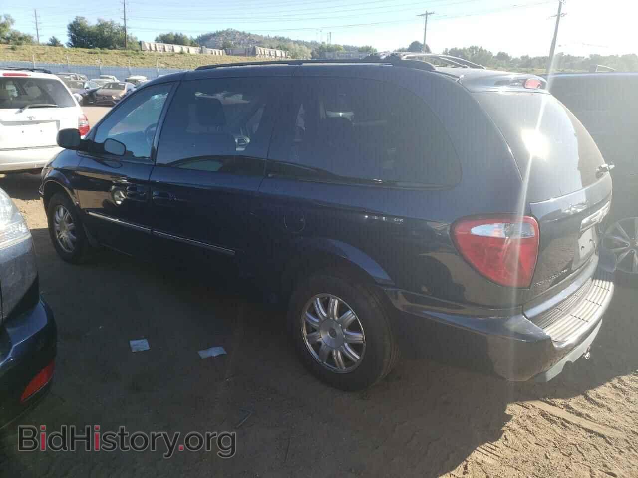 2006 CHRYSLER MINIVAN - VIN: 2A8GP54L46R877125 - Фото 2
