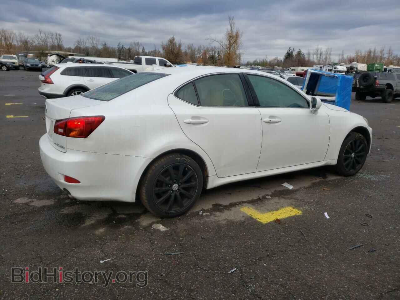 2008 LEXUS IS - VIN: JTHCK262582022425 - Photo 3