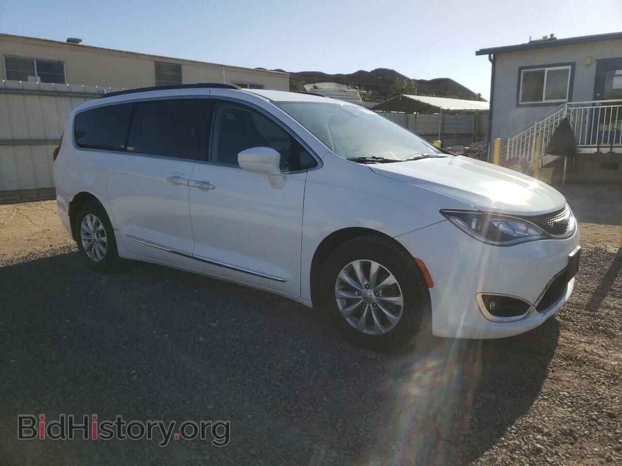 2017 CHRYSLER PACIFICA - VIN: 2C4RC1BG1HR576230 - Photo 4