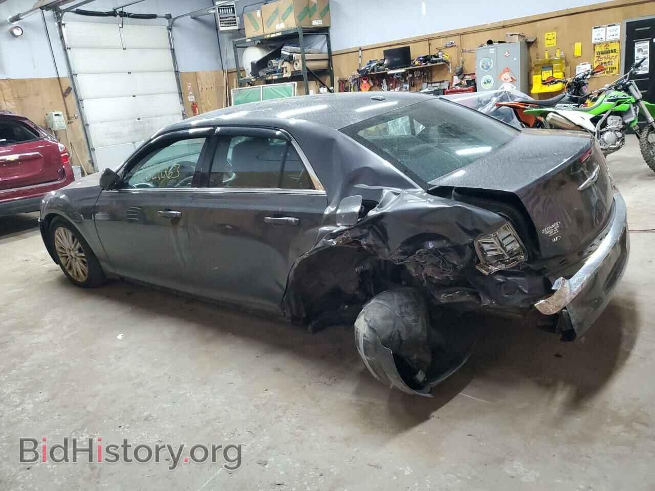 2013 CHRYSLER 300 - VIN: 2C3CCARG1DH733299 - Фото 2