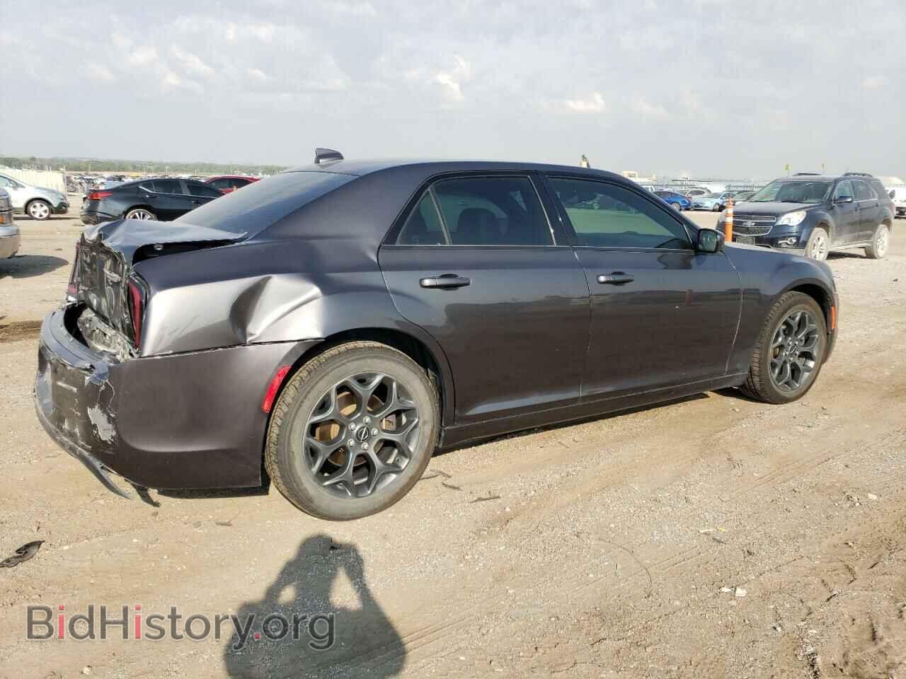 2018 CHRYSLER 300 - VIN: 2C3CCAGG8JH202017 - Photo 3