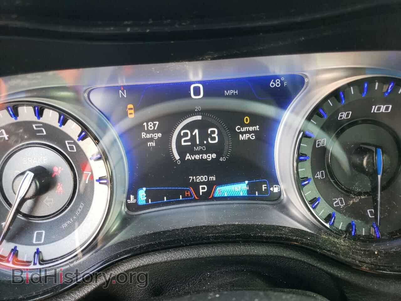 2018 CHRYSLER 300 - VIN: 2C3CCAGG8JH202017 - Photo 9